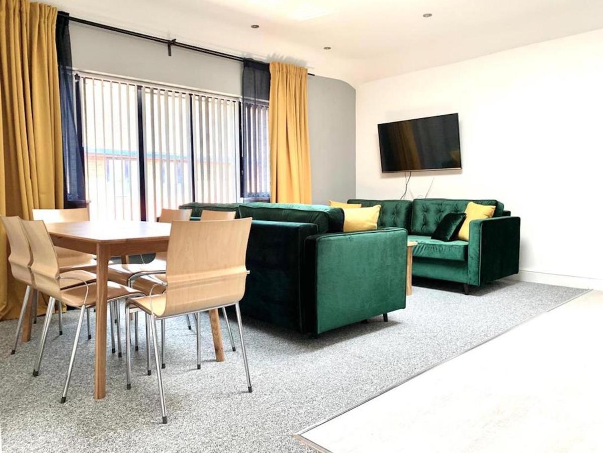 Premium Apartments Thatcham Broadway Bagian luar foto